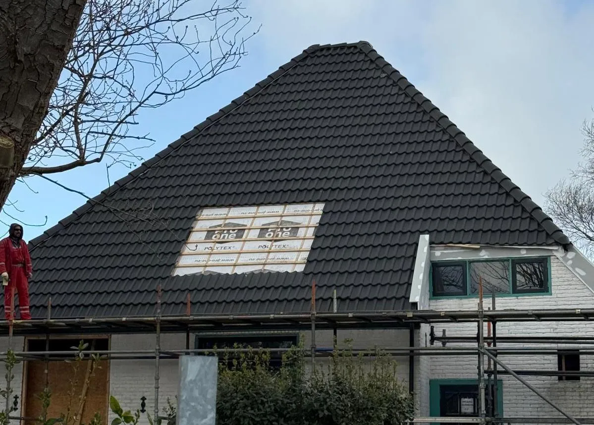 Het afgewerkte dak